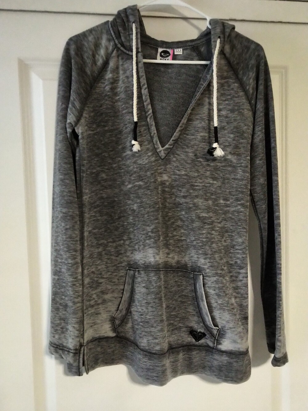 BRAND NEW Roxy Hoodie Sweatshirt - Size M